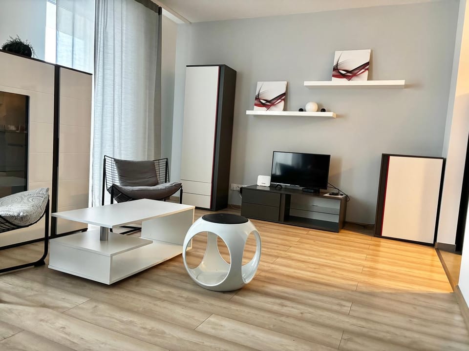 EASY RENT Apartments - Paganiniego 21, 24h Check-in Apartment in Masovian Voivodeship