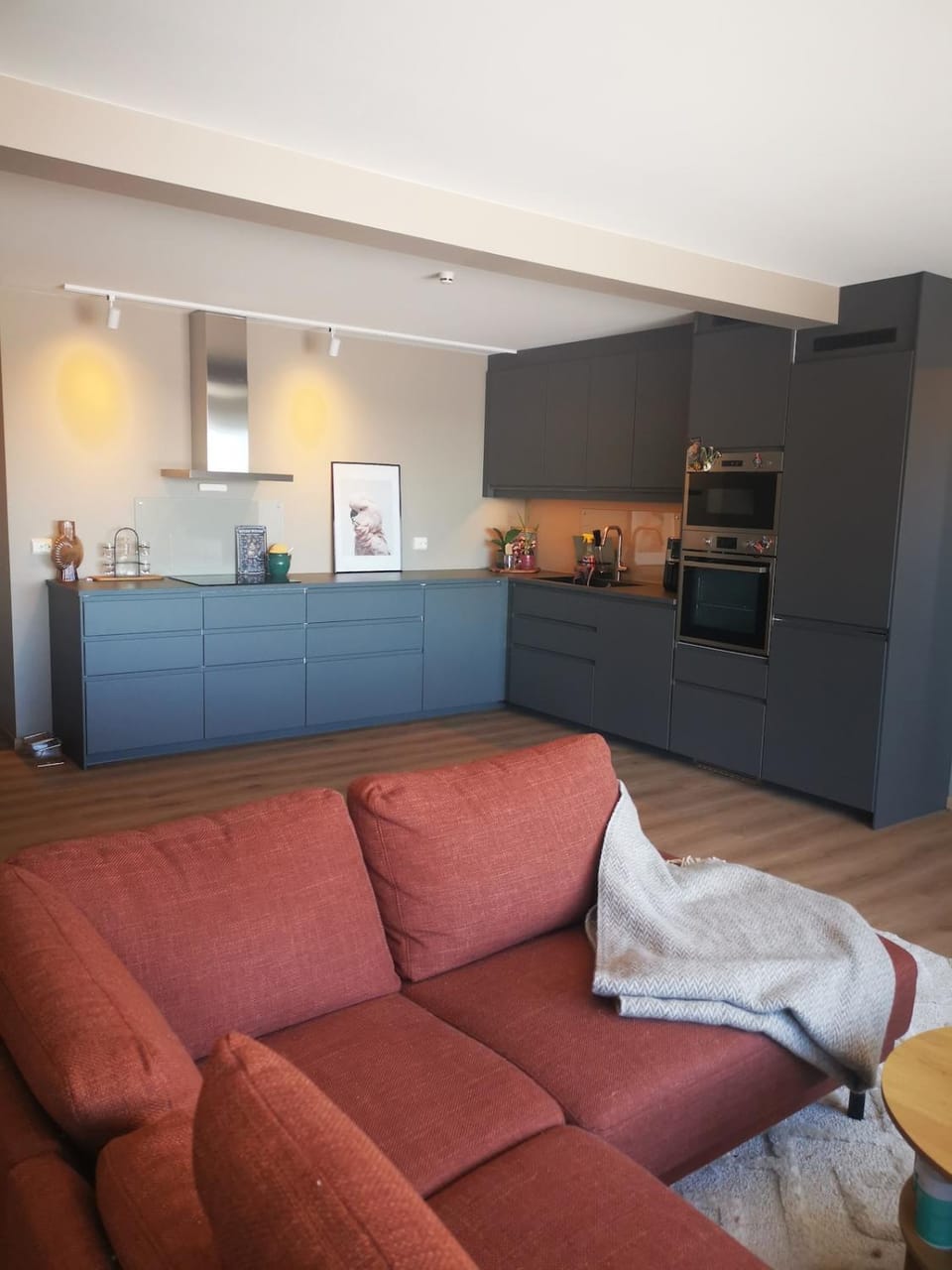 Kitchen or kitchenette, Living room, Seating area