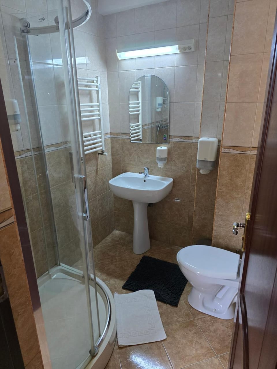 Pensiunea Casa Bihorului Marghita Bed and Breakfast in Romania
