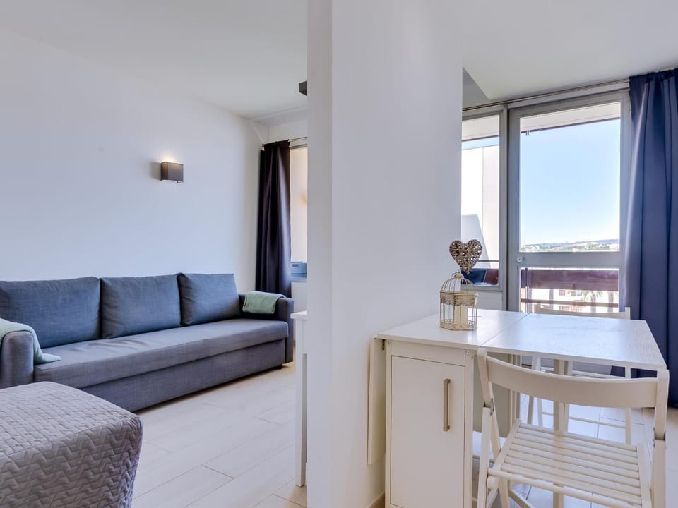 Balcony/Terrace, Living room, Seating area, Dining area