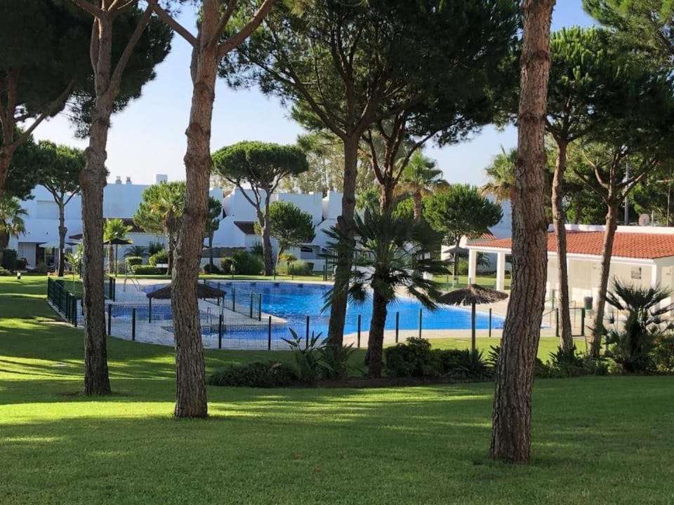 Off site, Garden, Swimming pool