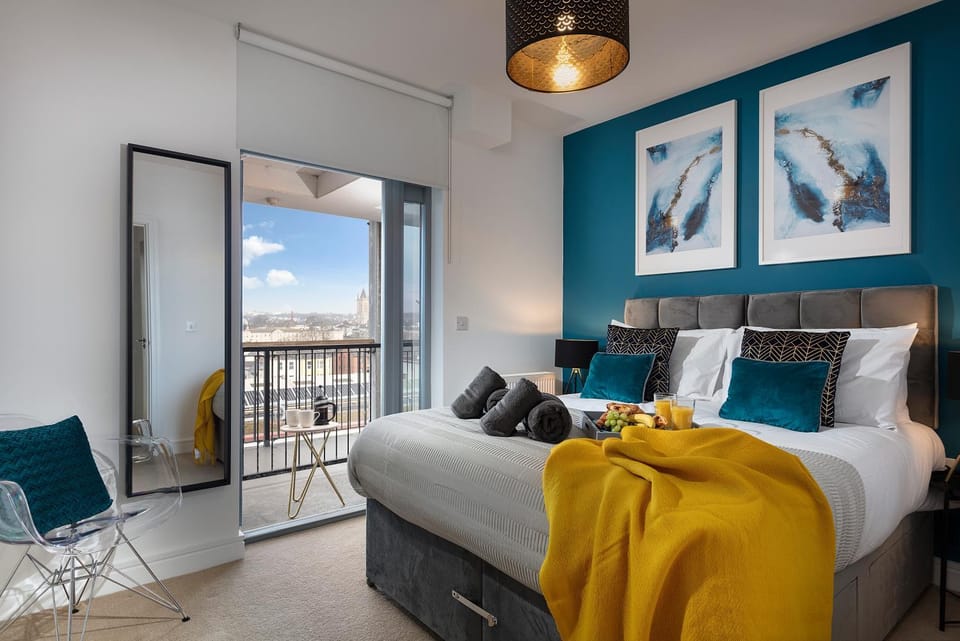 Bed, View (from property/room), Bedroom