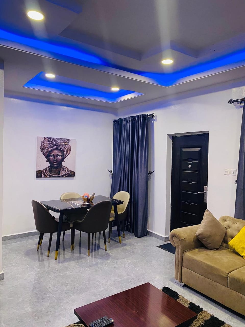 Living room, Dining area