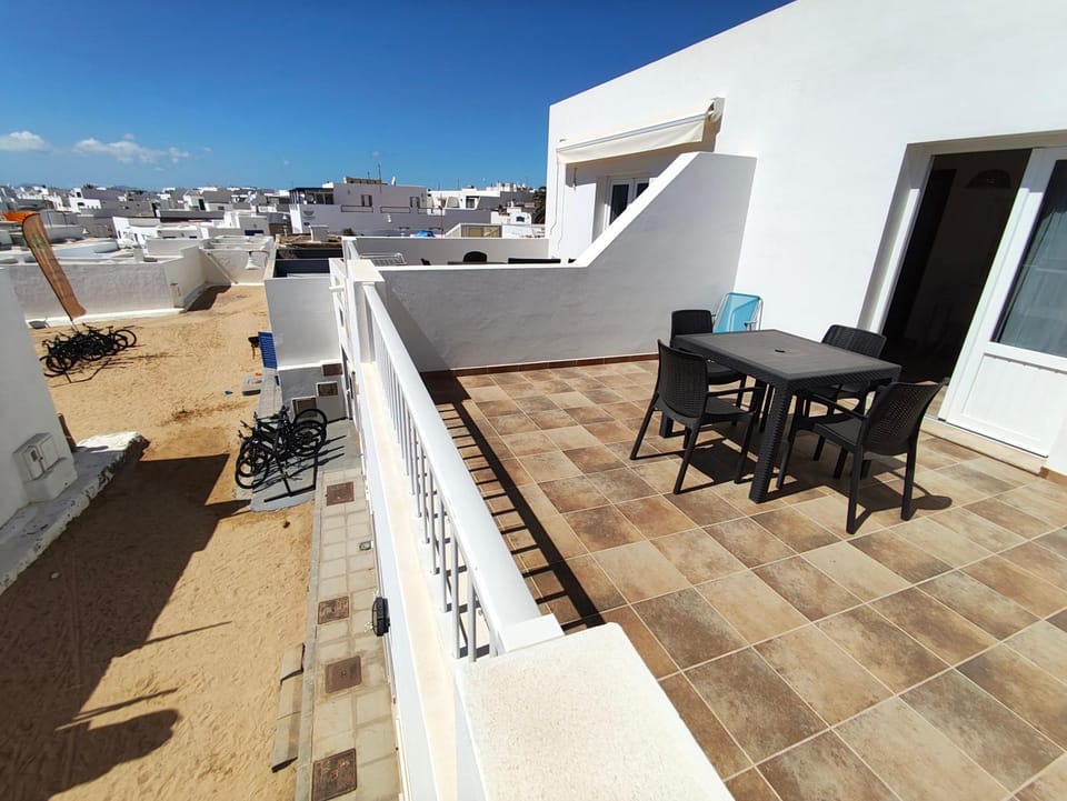 Property building, View (from property/room), Balcony/Terrace, Dining area