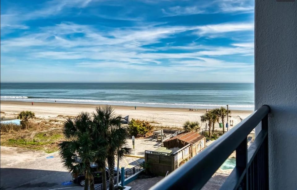 Coastal Charm 4th Floor Oceanview Stay! L 419 Apartment in Myrtle Beach