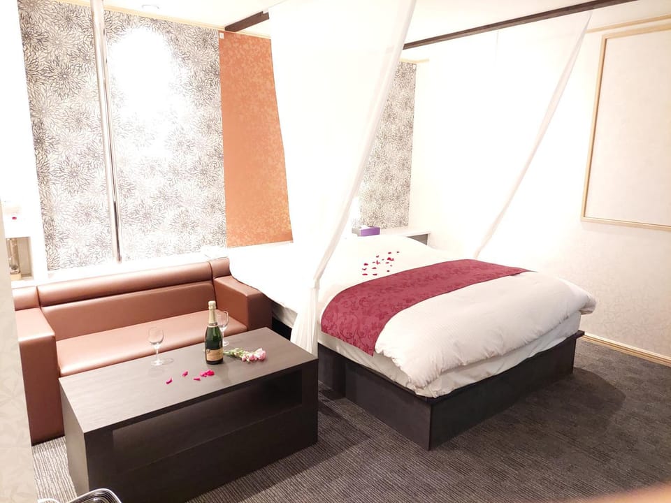 Hotel Lara Ciel-広いお風呂とプライベート重視の隠れ家ホテル Love hotel in Nagano Prefecture