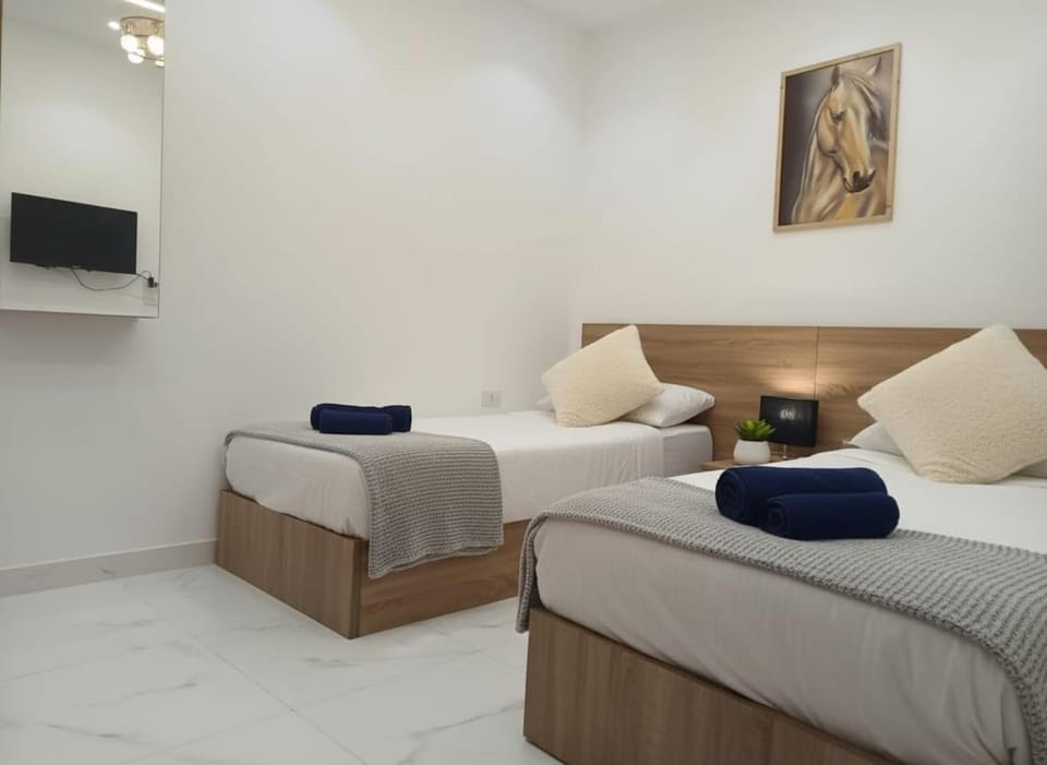 Adler- Hurghada Sea View Rooftop Pool 30m from Beach Near Hilton Plaza Apartment in Hurghada