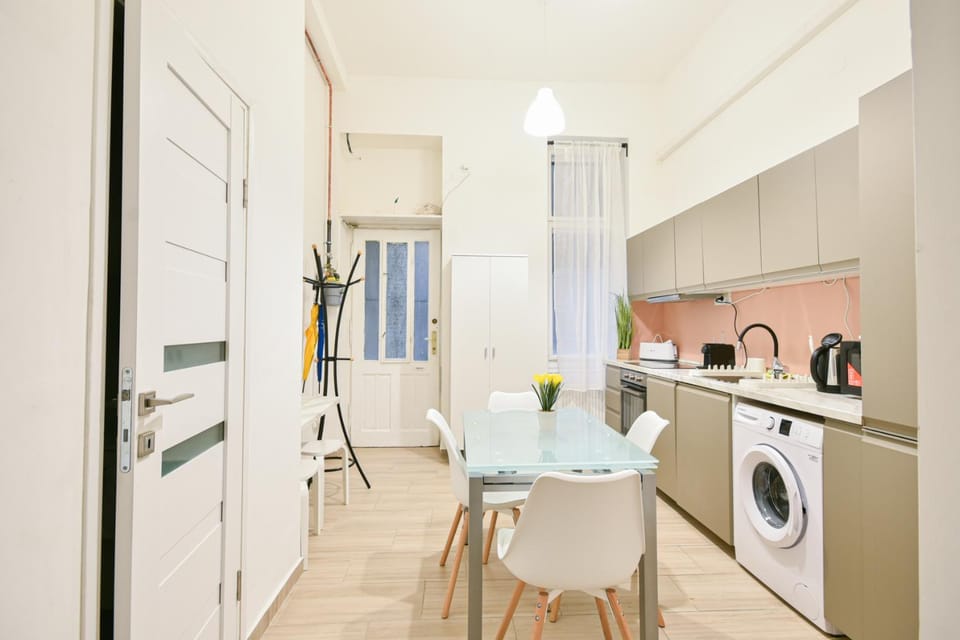 Serenity Suite by NW Apartment in Budapest