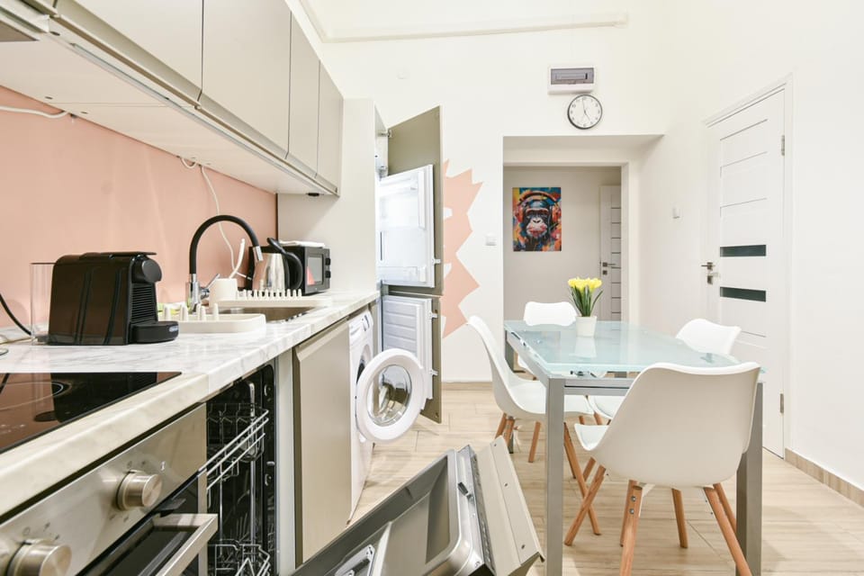 Serenity Suite by NW Apartment in Budapest