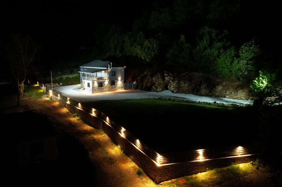 Ονειρόπετρα 2 Apartment in Peloponnese, Western Greece and the Ionian