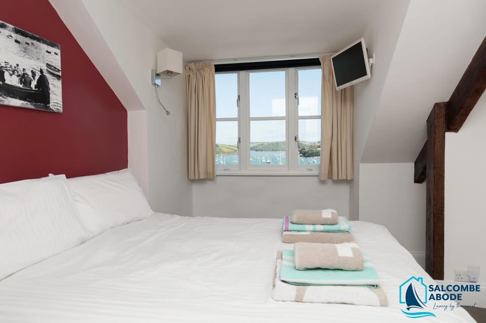 Heart of Salcombe - Estuary Views - Spa Facilities House in Salcombe