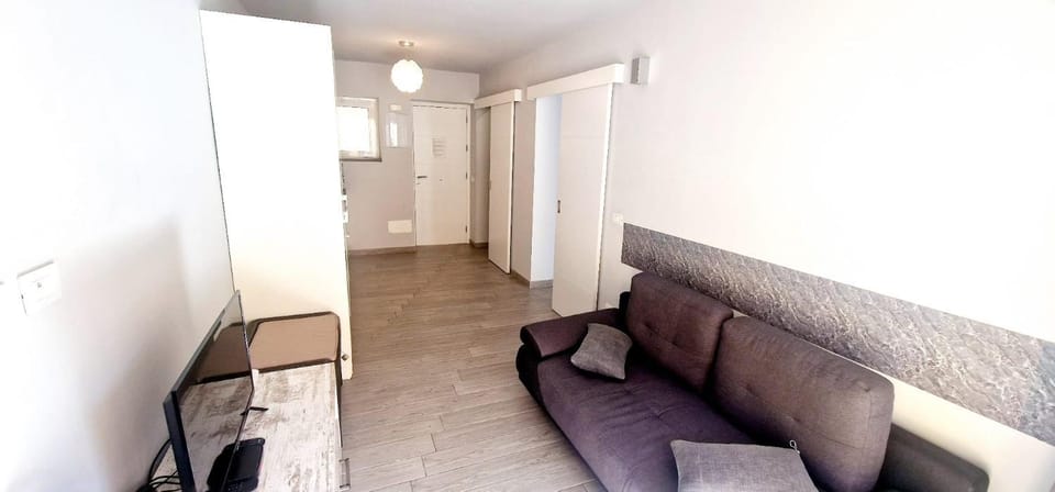 Torre del Sol 1 Bedroom wifi free Apartment in Playa de las Americas