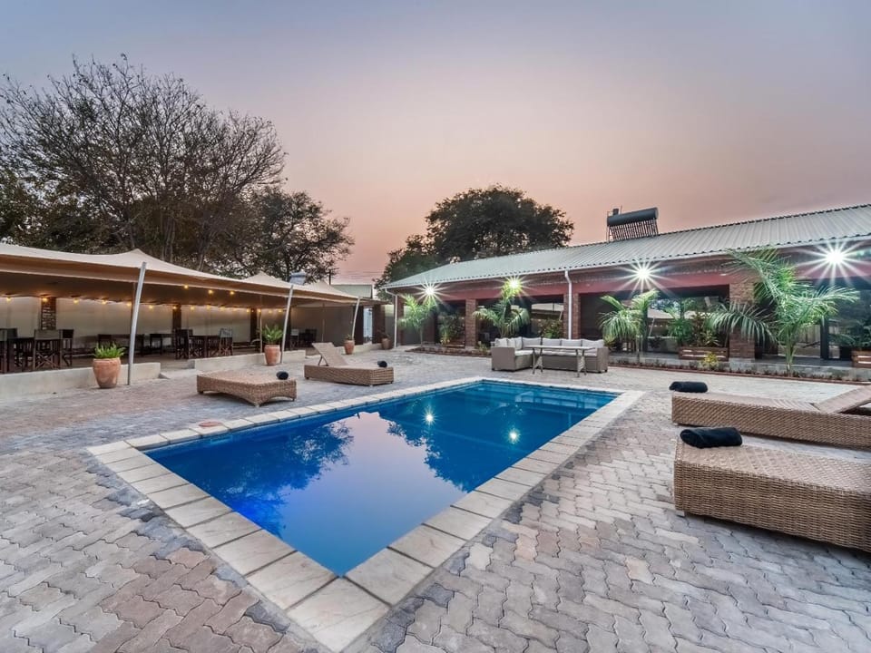 Swimming pool