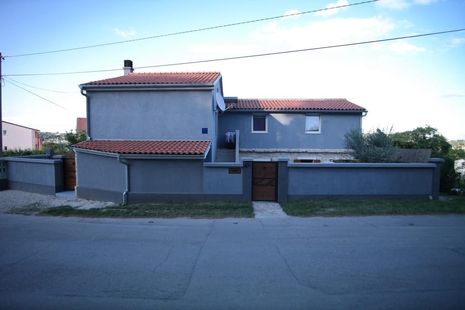 Facade/entrance, Street view