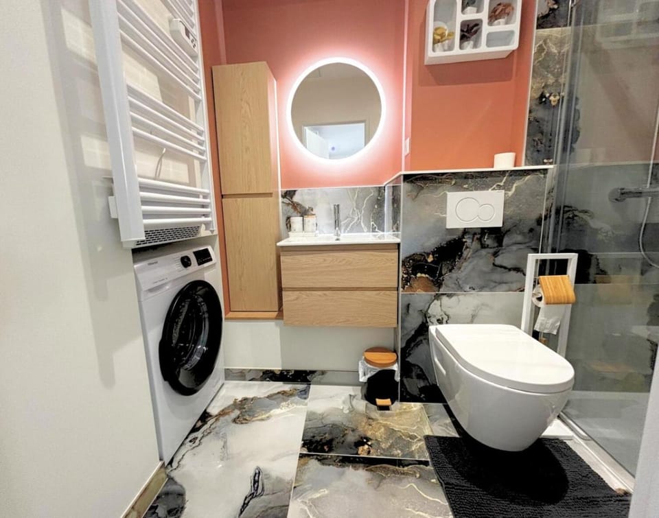 T2 haut de gamme, hyper centre, très calme, balcon, stationnements proches Apartment in Jura
