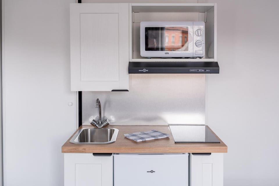 Kitchen or kitchenette