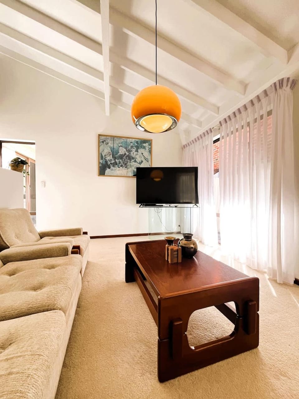 17 Rare Cool Urban-Style Nedlands 4BR-Parkng&Pool House in Nedlands