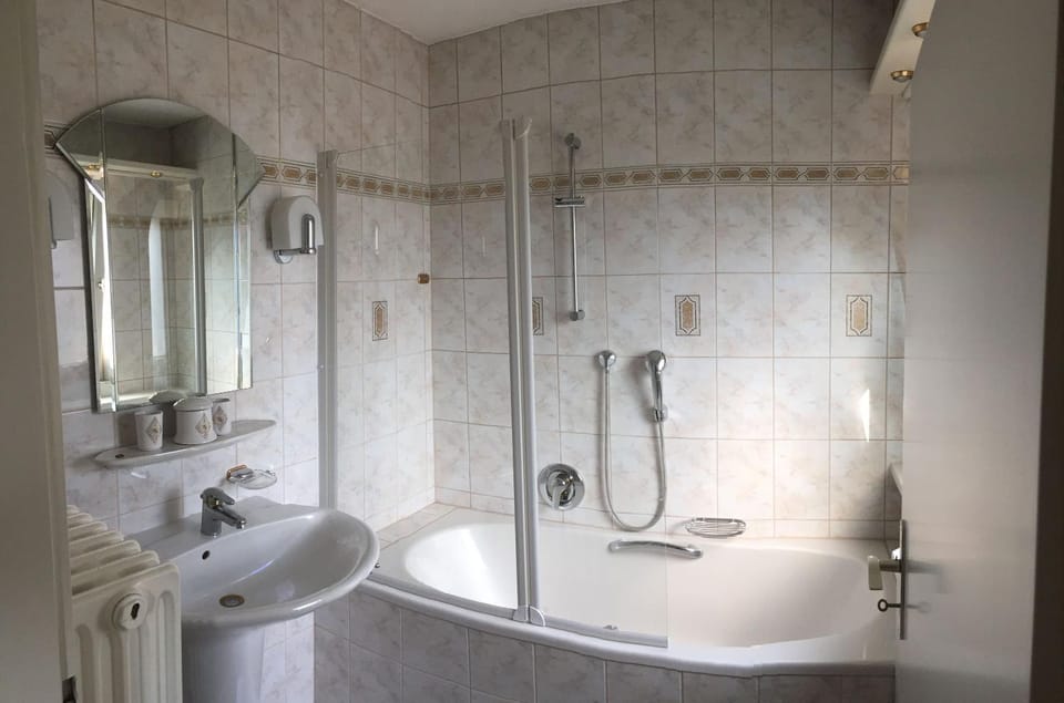 Shower, Bathroom, Bath