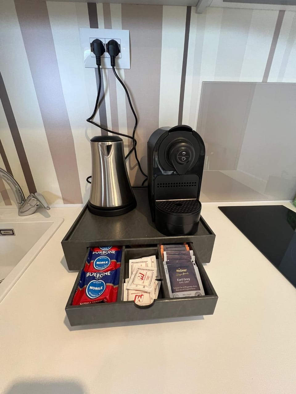 Coffee/tea facilities