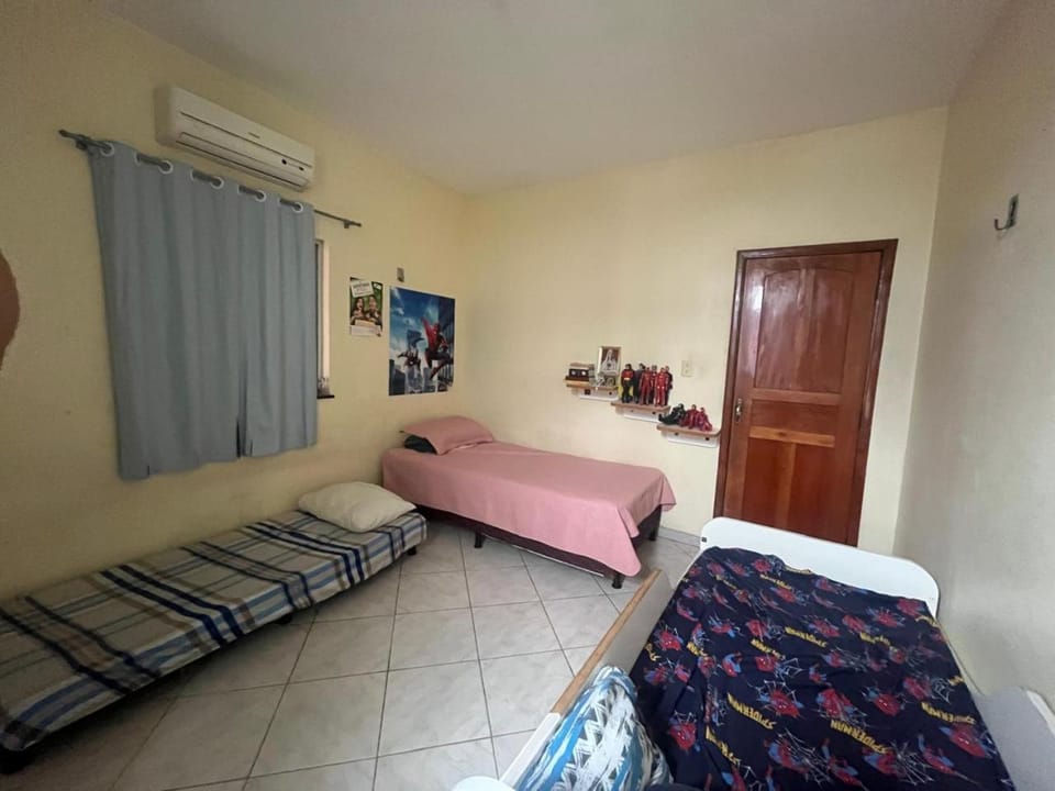 Bed, Photo of the whole room, Bedroom, air conditioner