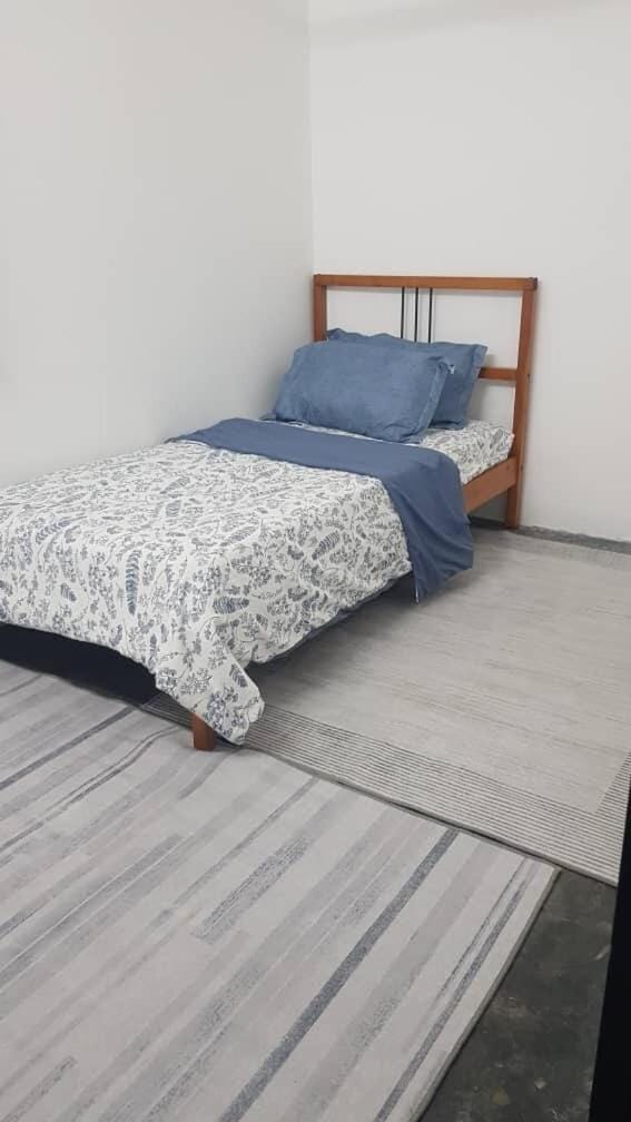 Aman 2 Homestay Senawang Musliim only House in Negeri Sembilan, Malaysia