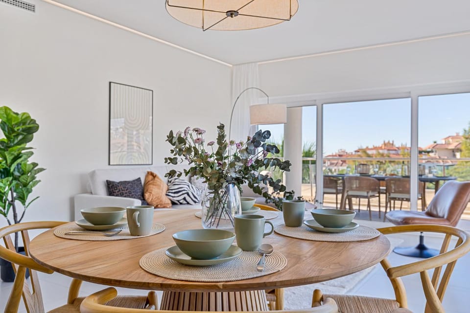 Luxurious 3-bed and 3 bathroom apartment - Reserva del Higueron Apartment in Costa del Sol