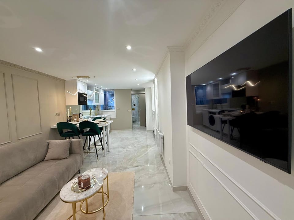 Résidence Auguste Comte - avec Balcon - Cœur de Dijon Apartment in Dijon
