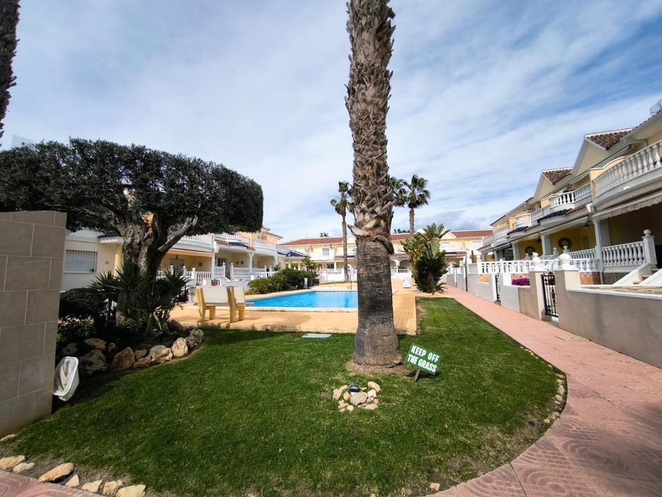Garden, Swimming pool