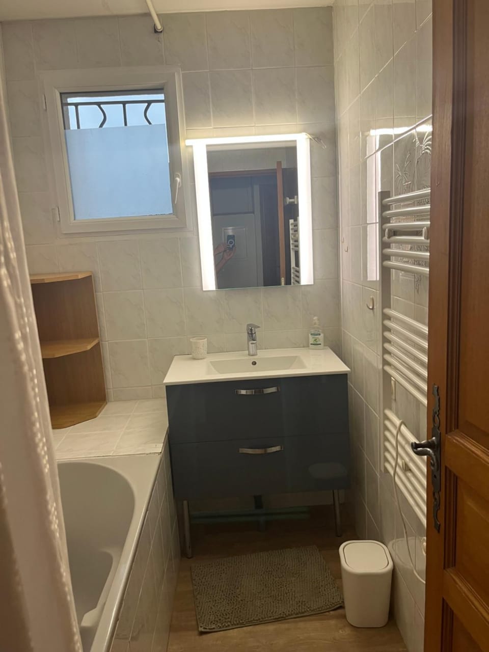 Bathroom, Bath