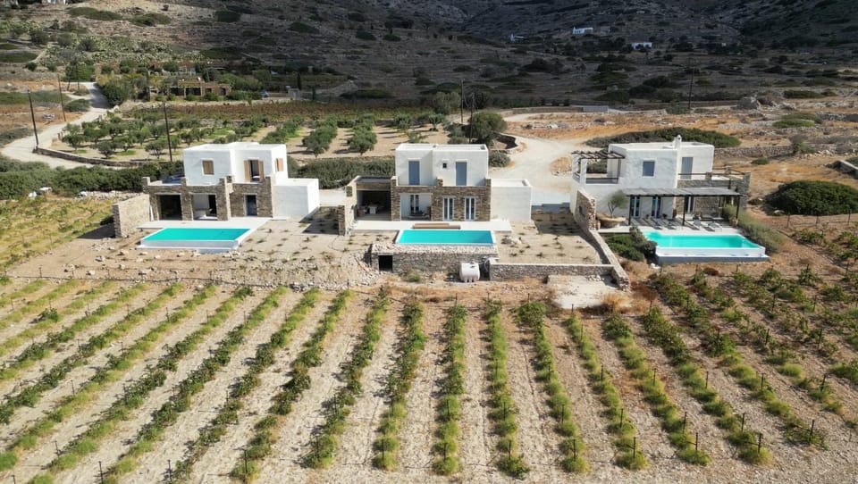 Natural landscape, Mountain view, Pool view, Swimming pool