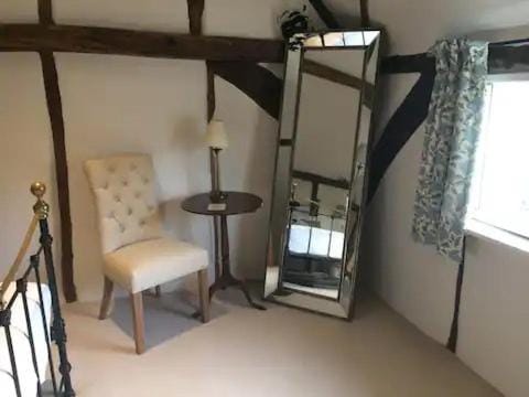 Come and Stay in our Charming Cottage Bed and Breakfast in Wycombe District