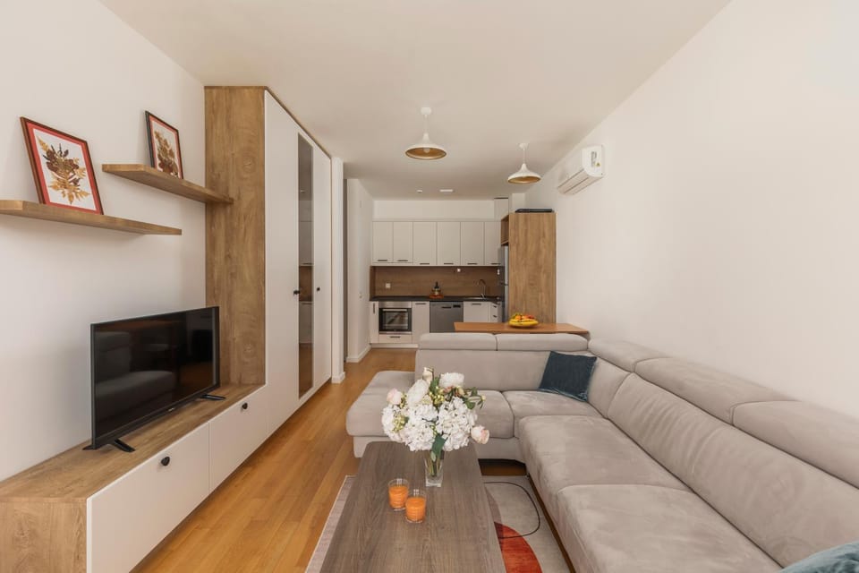Angel's Sea View Apartment in Dobrota