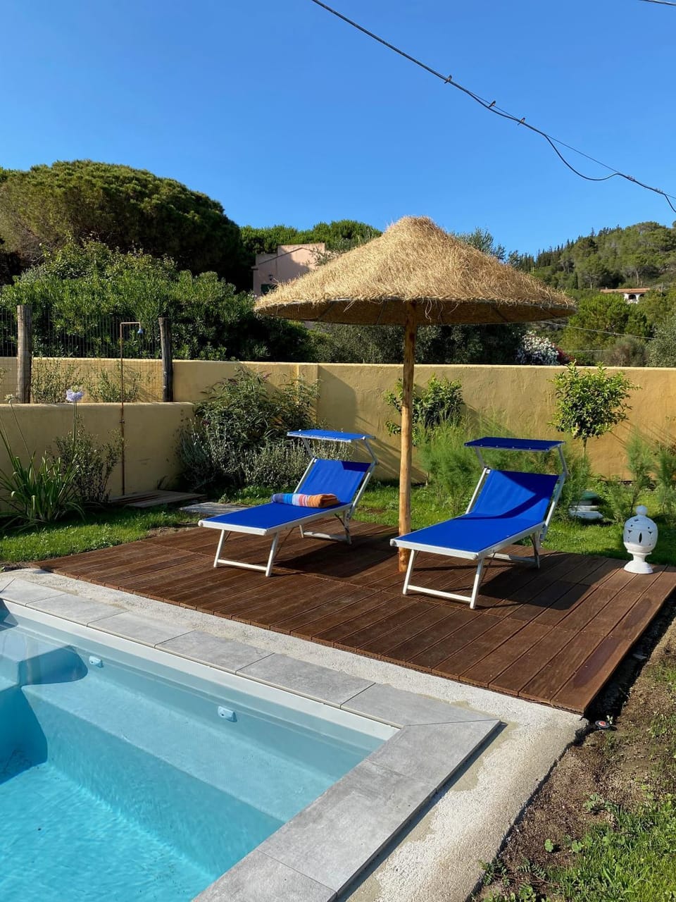 Property building, Swimming pool