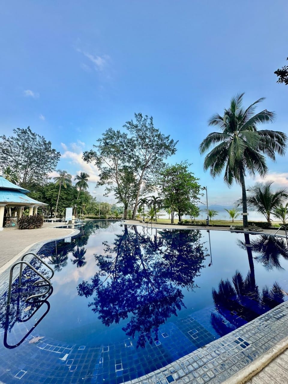 Pool view, Swimming pool