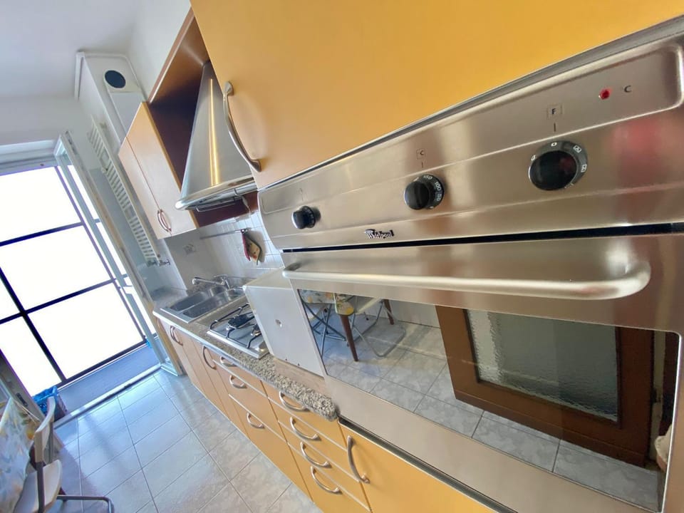 Beada Home, a pochi passi dal Centro Storico Milano e da Navigli, con fermata Metropolitana vicino casa Apartment in Milan