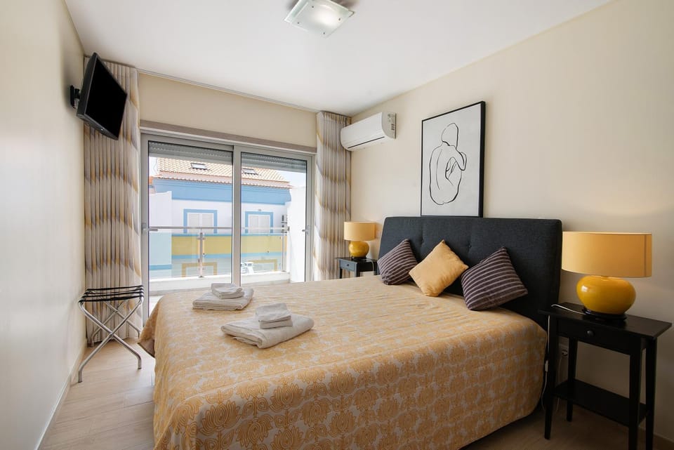Living room, Bedroom