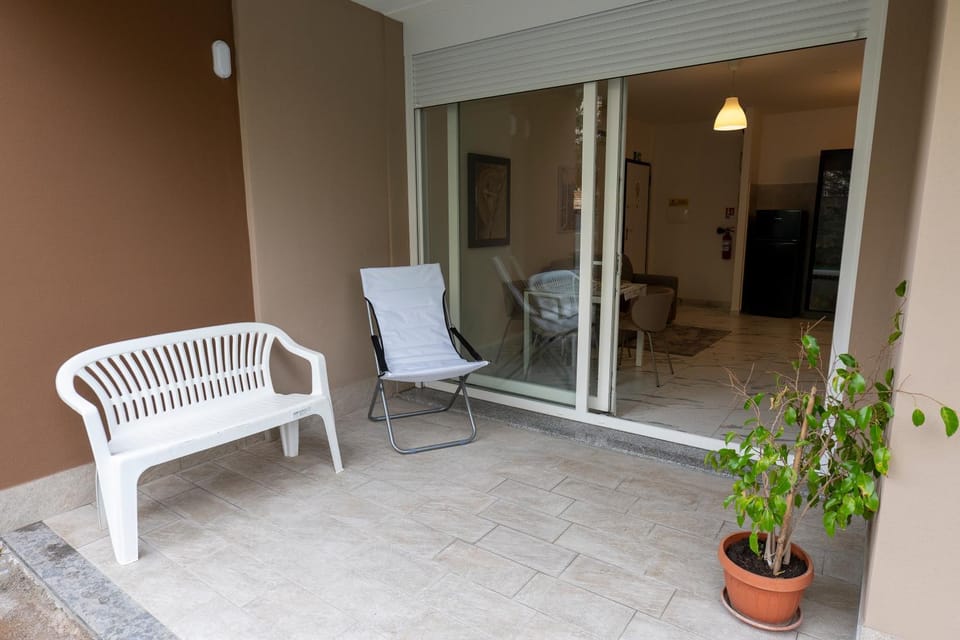 Balcony/Terrace, Balcony/Terrace