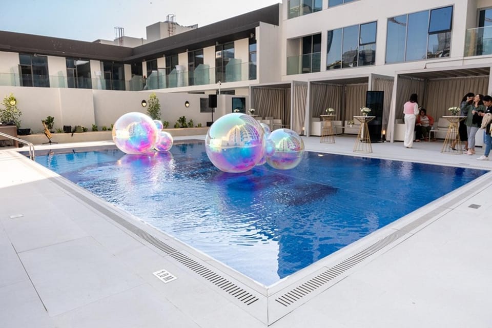 Swimming pool
