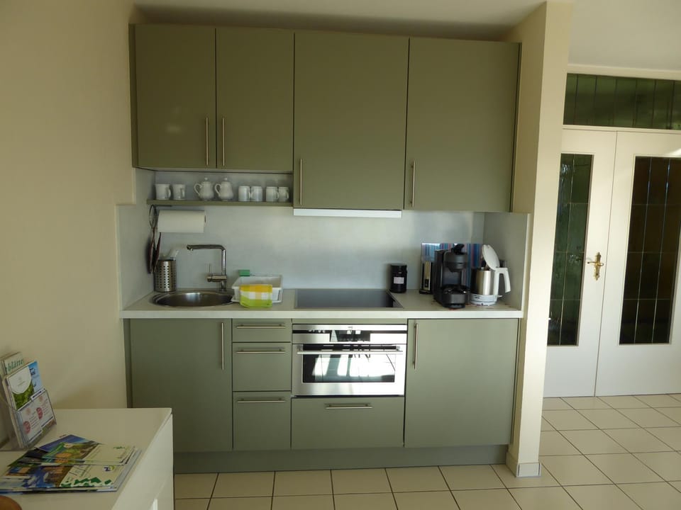 Kitchen or kitchenette, kitchen
