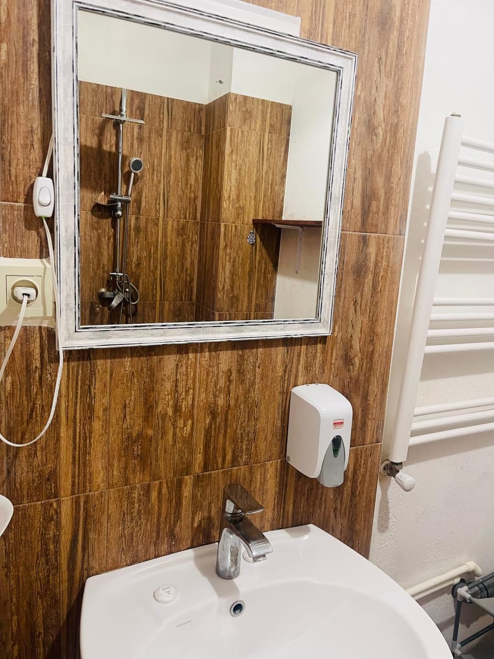 Shower, Bathroom, heating