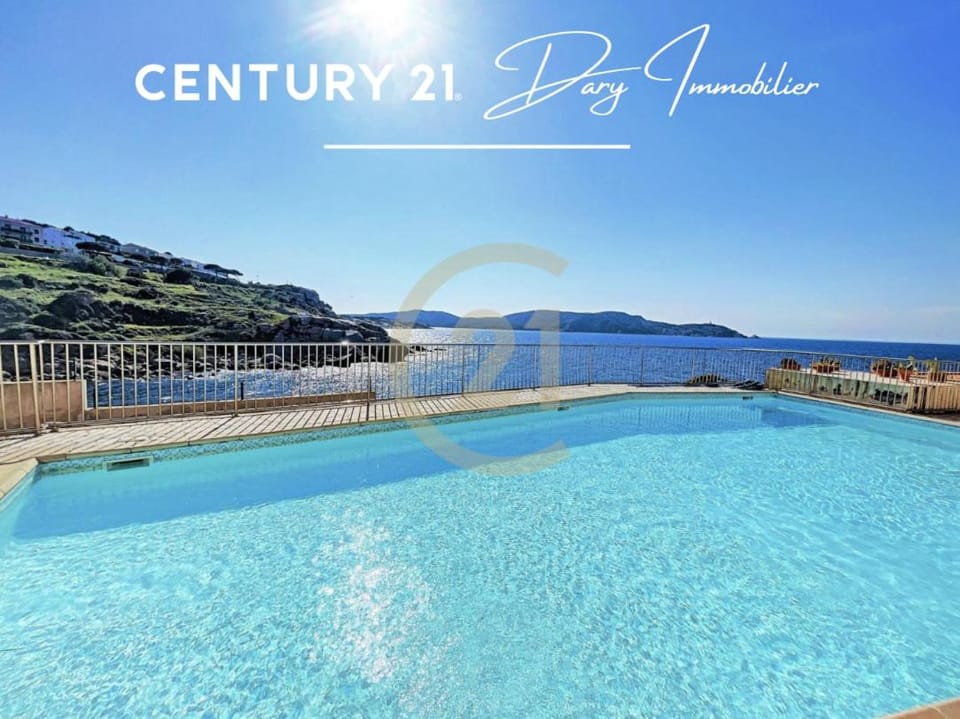 Calvi T3 en triplex dans résidence avec piscine Apartment in Calvi