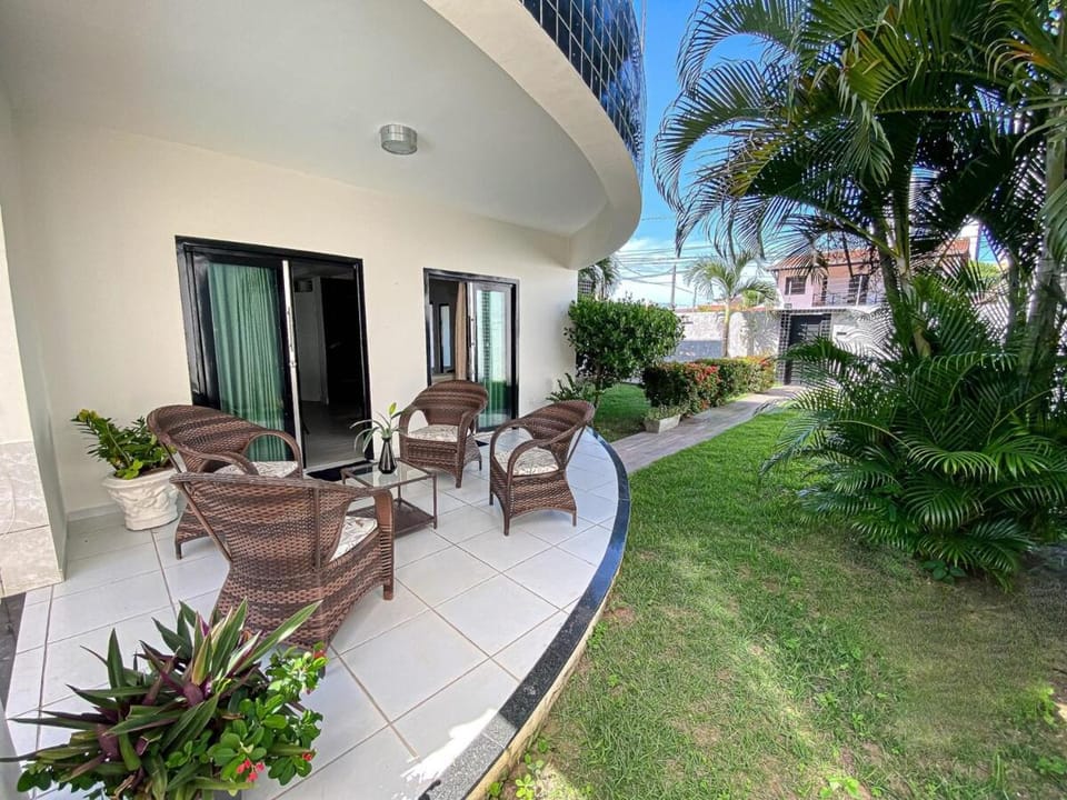 Garden, Seating area, Garden view