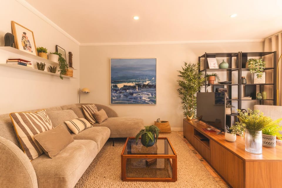 Communal lounge/ TV room, Living room