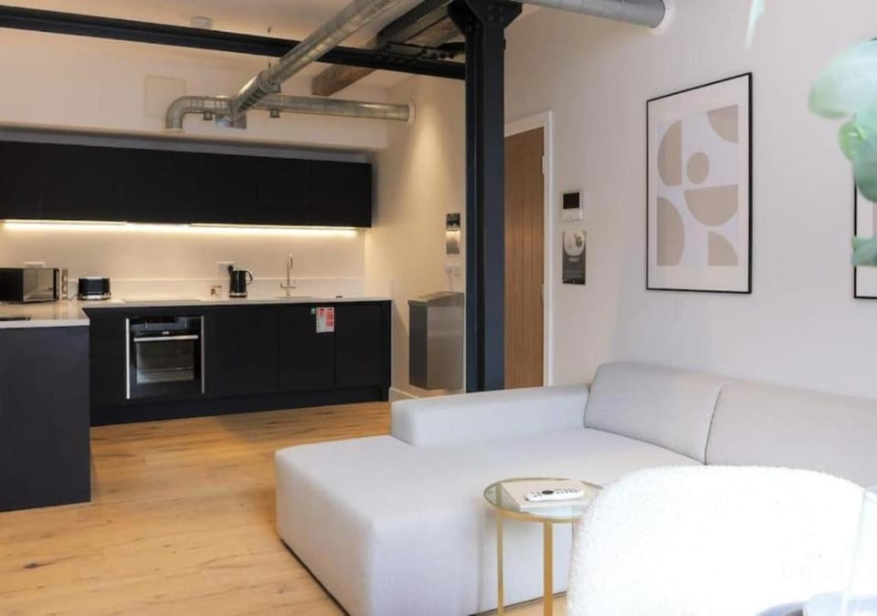 Kitchen or kitchenette, Living room, stove