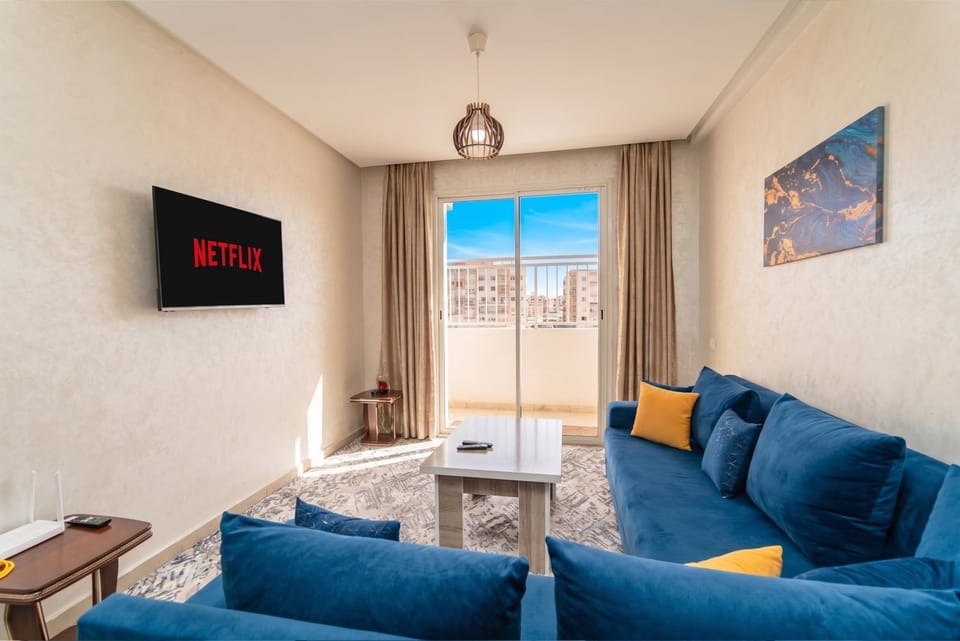 Communal lounge/ TV room, TV and multimedia, Living room