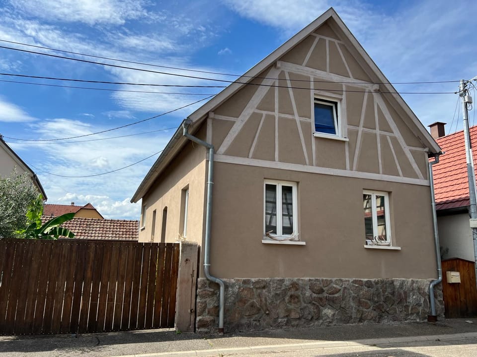 Property building, Facade/entrance