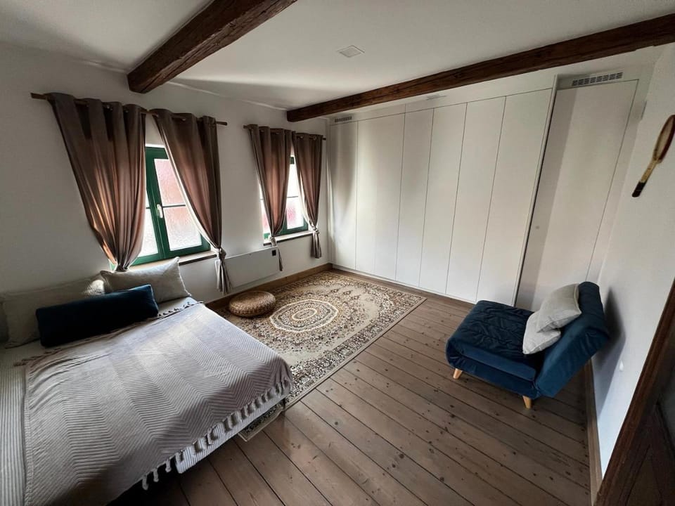 Bed, Photo of the whole room, Bedroom
