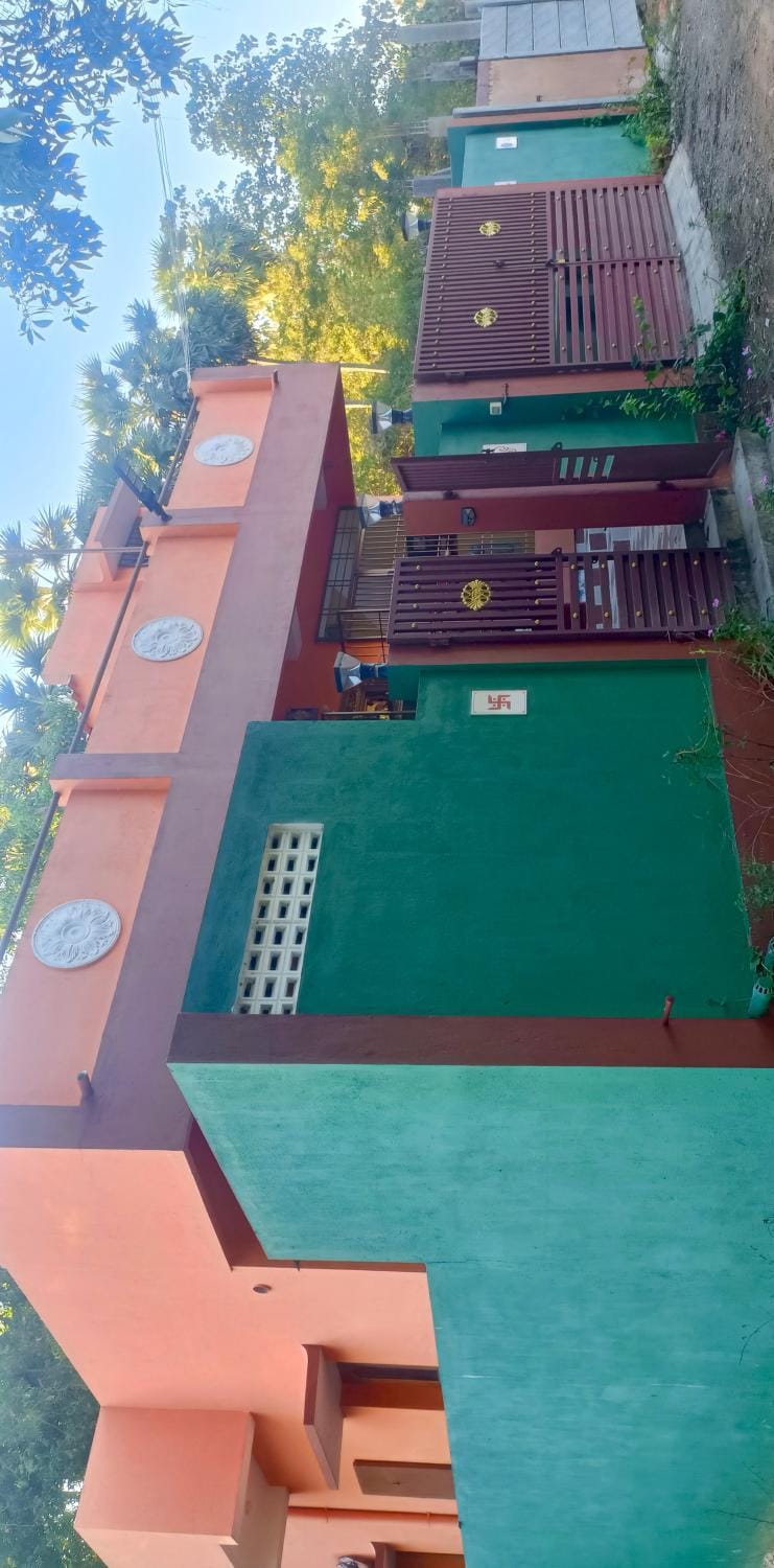 Property building, Day