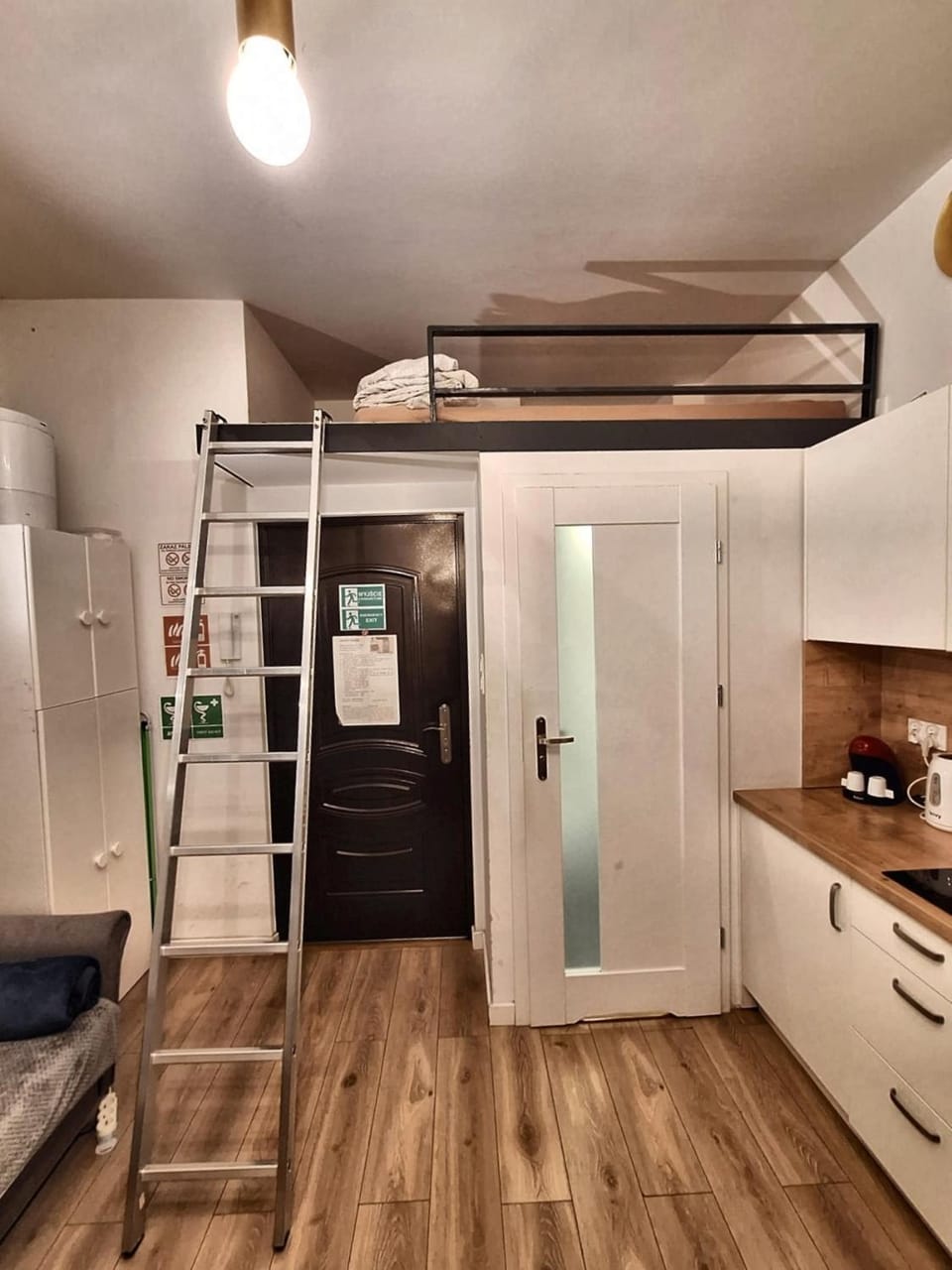 bunk bed