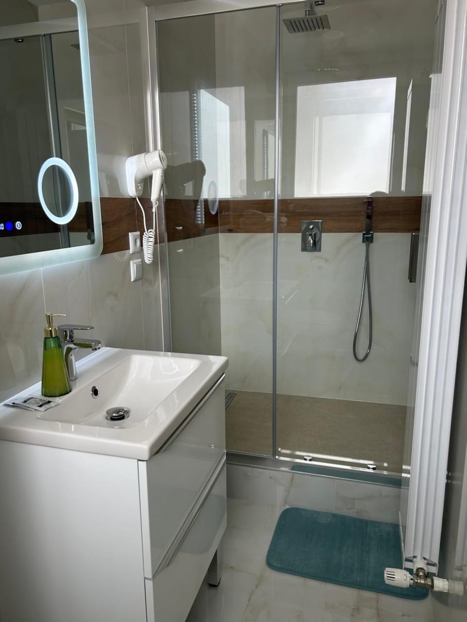 Casa Avram Bed and Breakfast in Romania